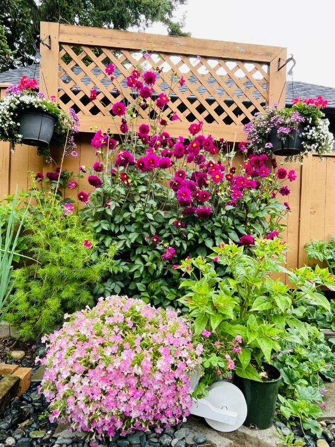 Garden Home In Victoria -Beautiful Home In Βικτώρια Εξωτερικό φωτογραφία