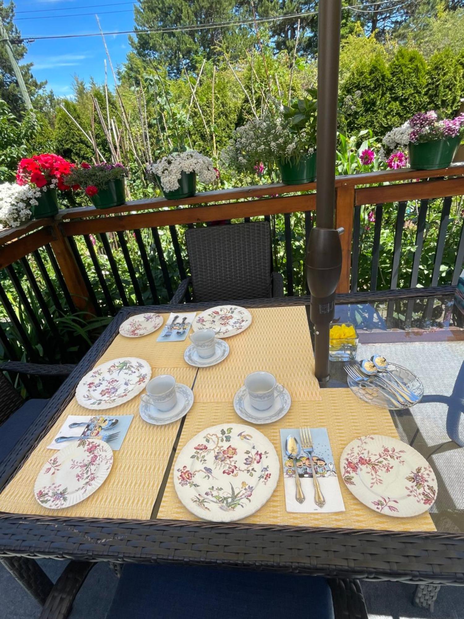 Garden Home In Victoria -Beautiful Home In Βικτώρια Εξωτερικό φωτογραφία